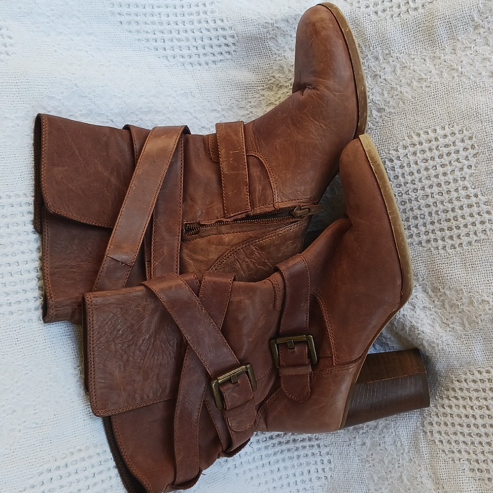 Massimo Baldi...Brown Leather Ankle Boots